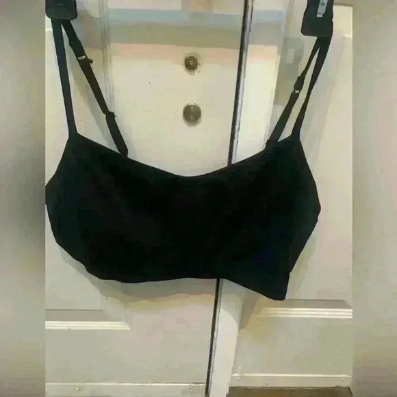 Athleta Black Woman’s Bra size  XL - Picture 1 of 10
